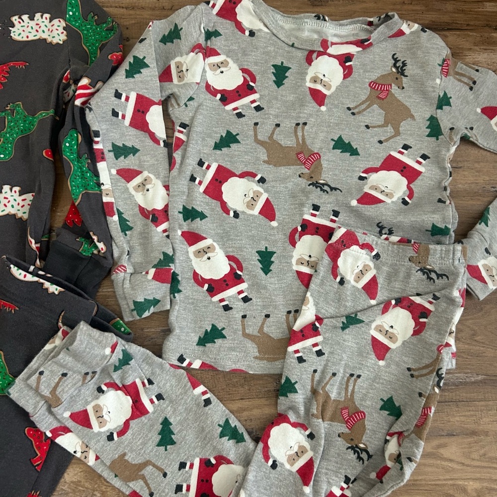 Kids Christmas Pajama Sets - Santa & Holiday Prints - Picture 4 of 4